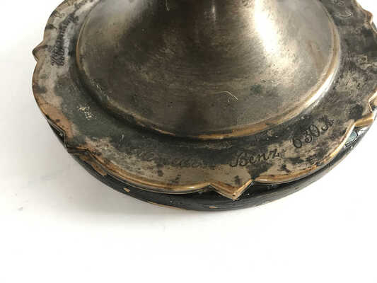 Кубок и наградной жетон соревнований в Голландии